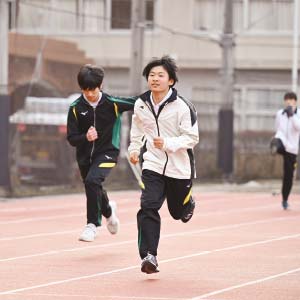 陸上競技部